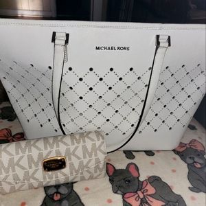 Authentic Michael Kors Large Jetset and wallet
